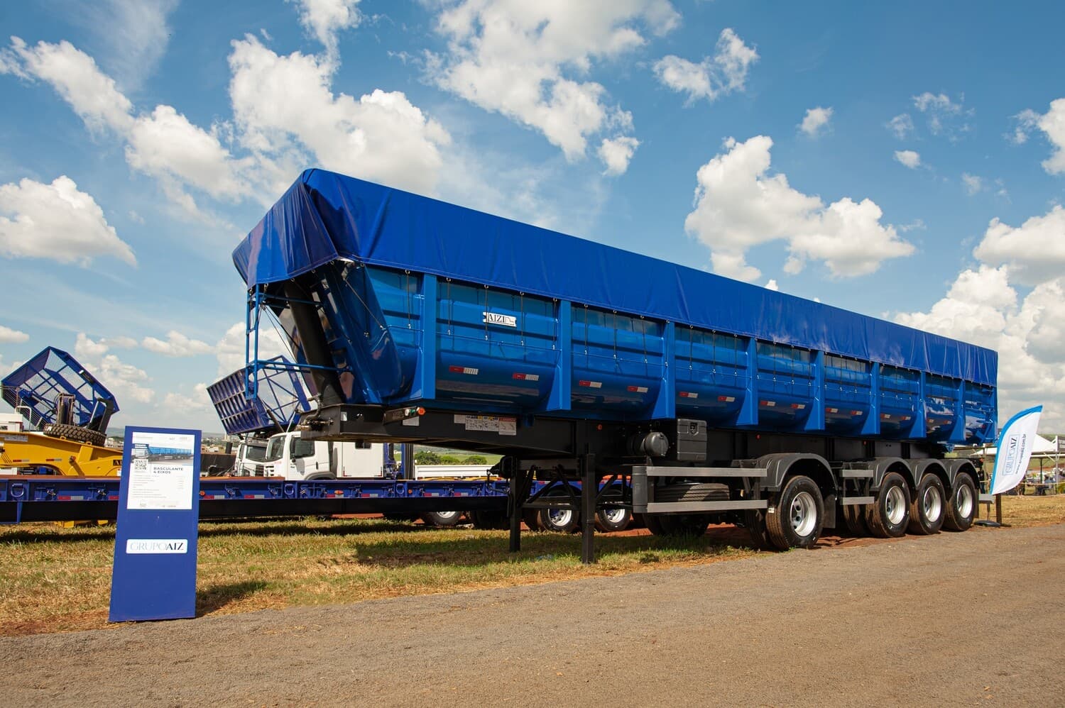 SR Caçamba Basculante 4 Eixos 25/26 55m³ Branco ou Preto AIZI